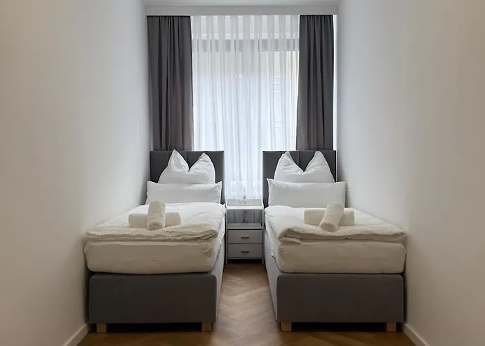 Grosse Innenstadt-oase Fuer Gruppen & Familien Appartement *